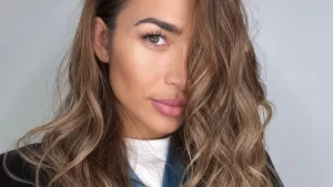 Así luce Lisandra Silva después de retirarse los implantes: esta es su impactante apariencia después de la operación