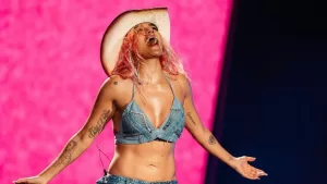 ¿Por qué Karol G vuelve a Chile en 2024 tras anunciar una pausa de los escenarios?