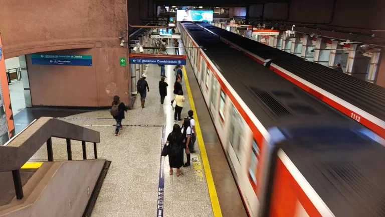 Metro De Santiago