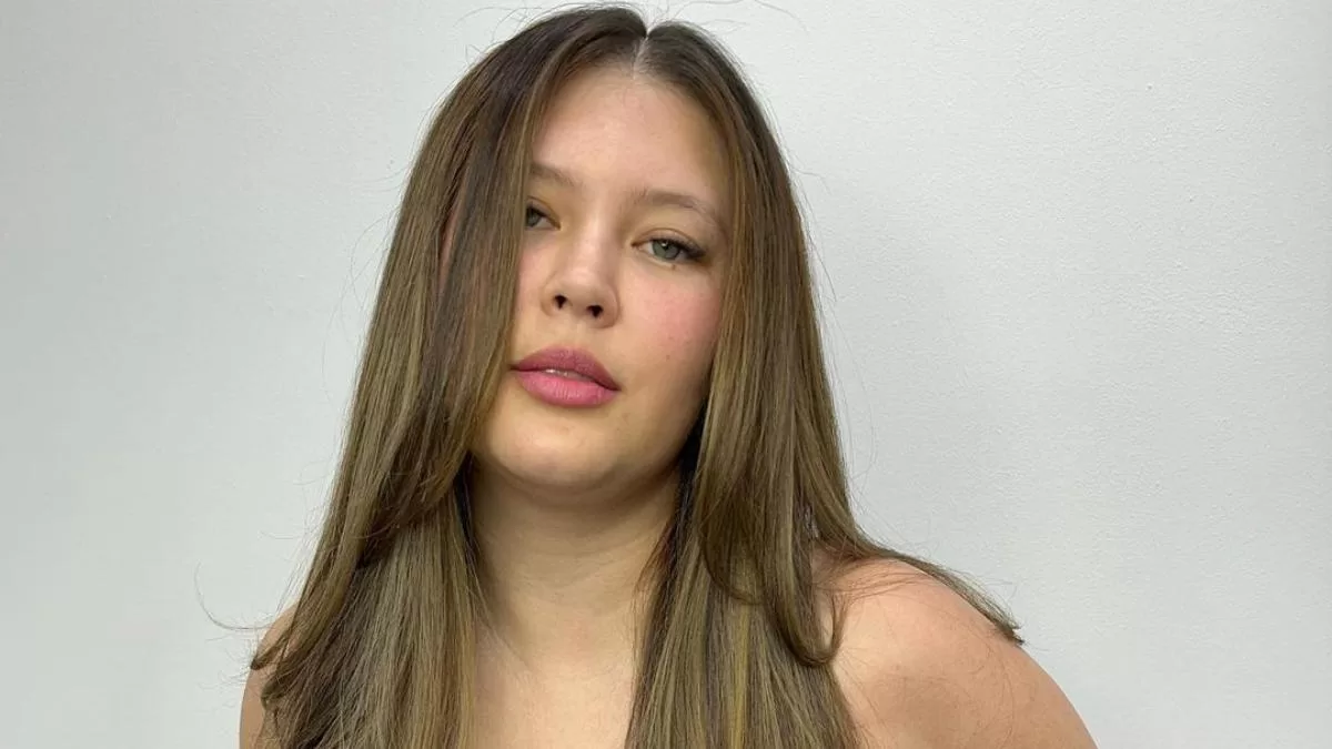 ¡"Qué cuerpazo...": Michelle Carvalho se luce con destapada pose y enciende las redes sociales