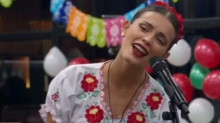 "Esta es para ti, Juan Román": Constanza Capelli se lució con una interpretación en la última fiesta de Gran Hermano Chile