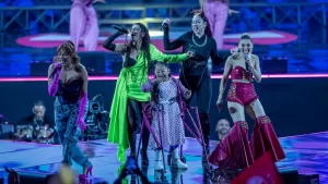 Con potente show en Teletón 2023: Artistas se lucieron cantando el himno de la campaña