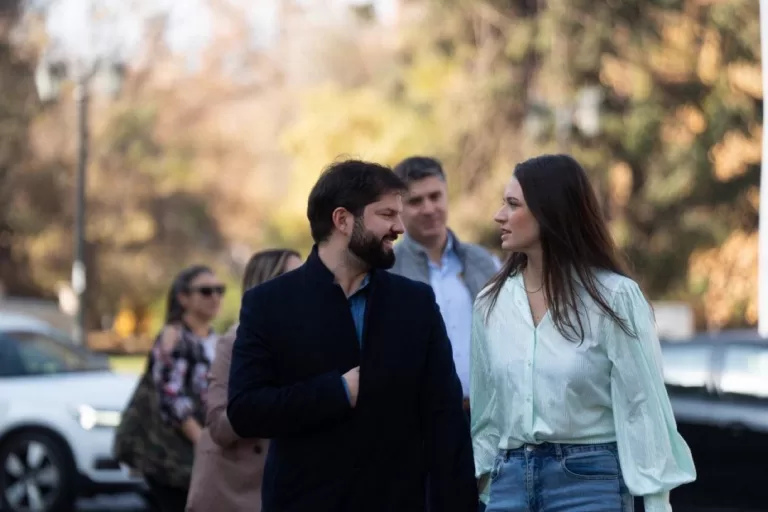 "Fuimos compañeros de vida...": La respuesta del presidente Gabriel Boric tras rumores de ruptura con Irina Karamanos