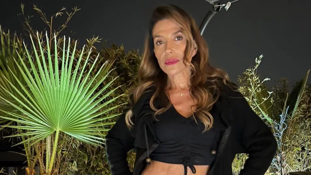 "Cada día más joven y hermosa": Carolina Arregui posa al natural y se llena de elogios