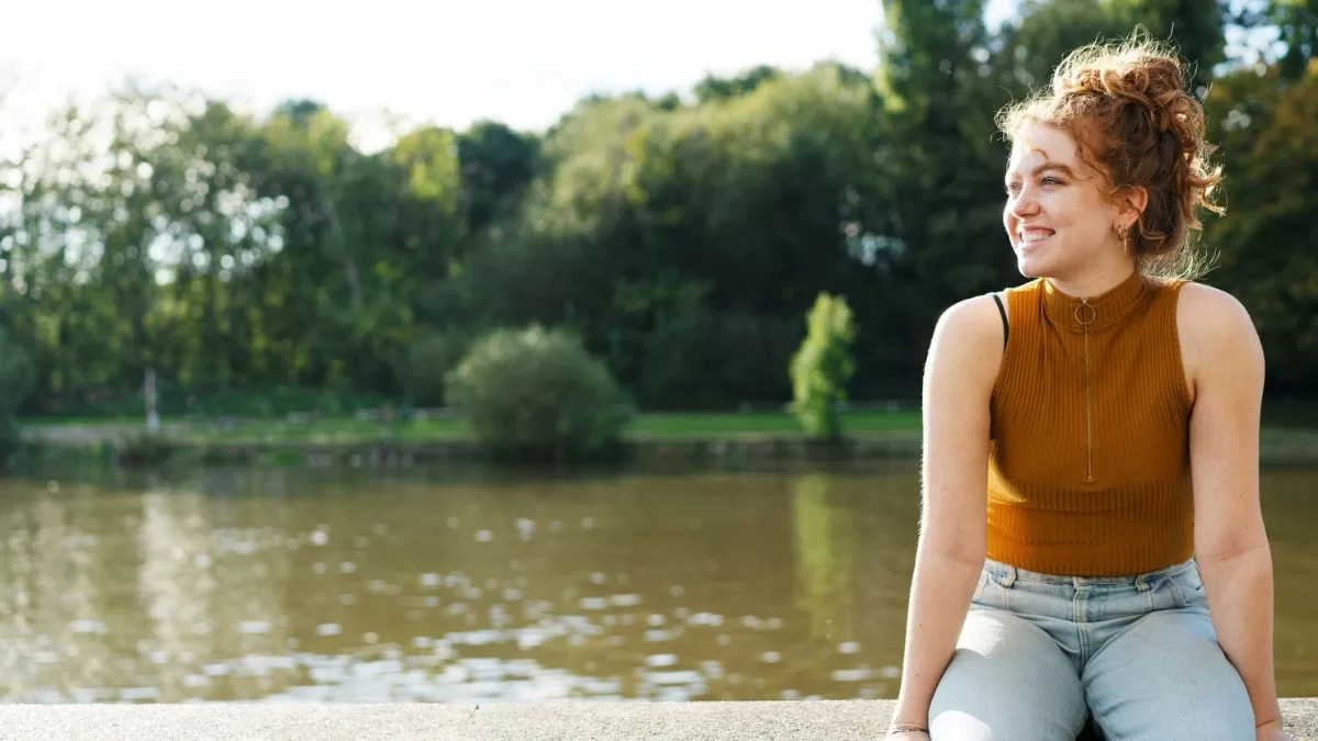 Harvard revela el simple truco que te puede llevar a la felicidad y mejorar tu salud