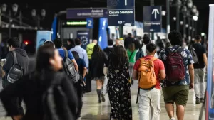 Revelan en qué fecha comenzará a funcionar el tren que unirá Santiago con Valparaíso