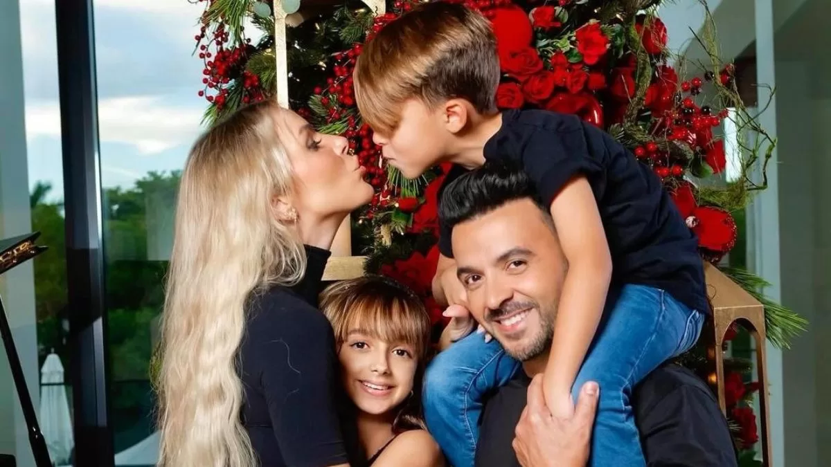 Luis Fonsi árbol De Navidad (1)