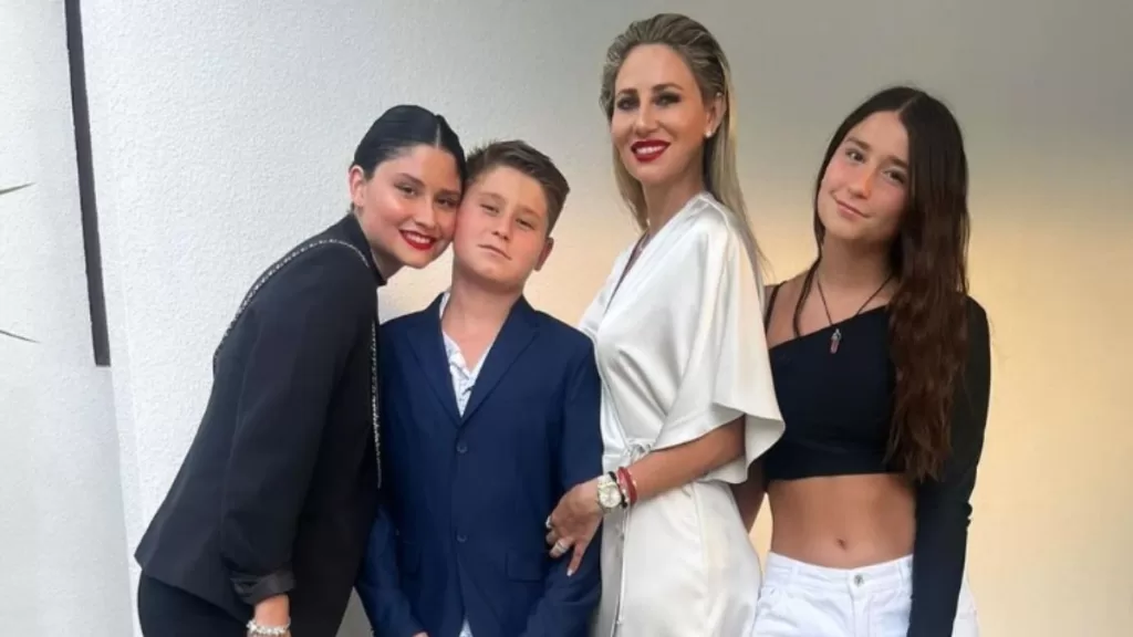 Gissella Gallardo Y Sus Hijos