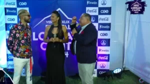 Comediante chilena protagonizó controversial espectáculo: Fue pifiada por el público y tuvo una polémica reacción