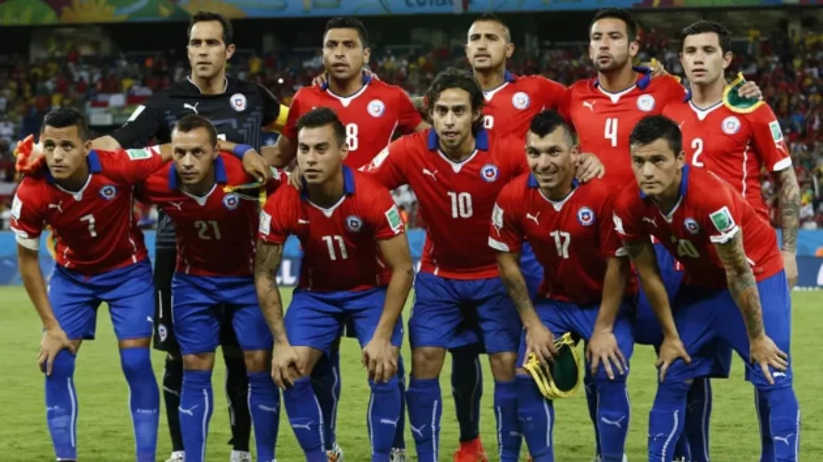 Expareja de reconocido futbolista se suma al nuevo reality de Canal 13: sería su debut en la televisión chilena