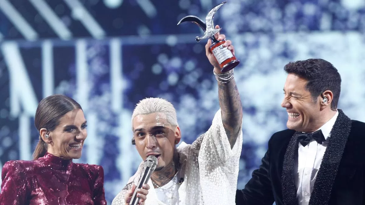 Festival de Viña 2024: ¿Cuánto cuesta la Gaviota de Plata que Young Cister le regaló a sus papás?