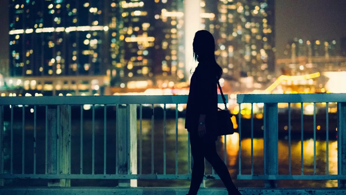 ¿Te ha pasado? El 90% de las mujeres se sienten inseguras al caminar a sus casas de noche