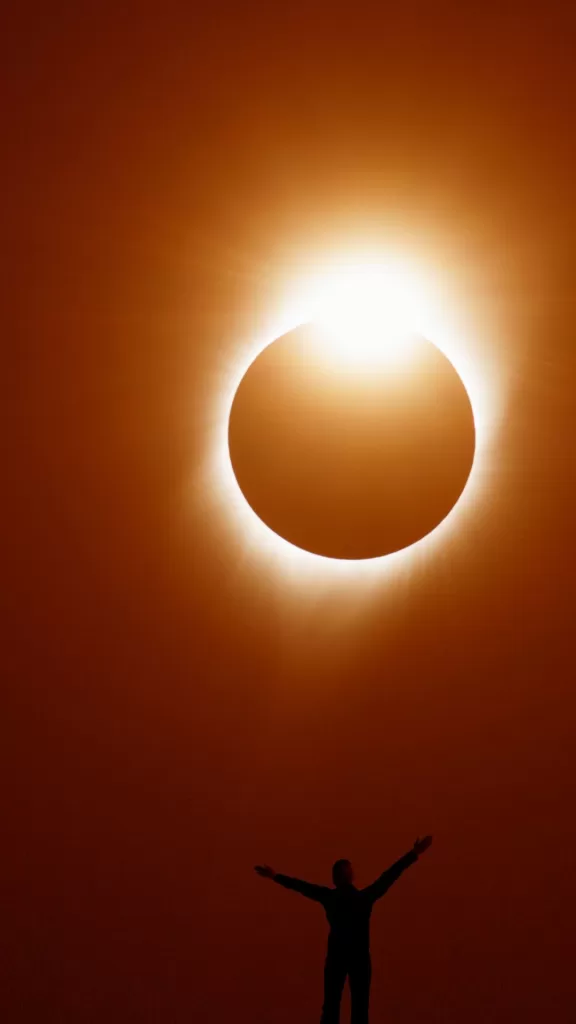 Eclipse Solar Total