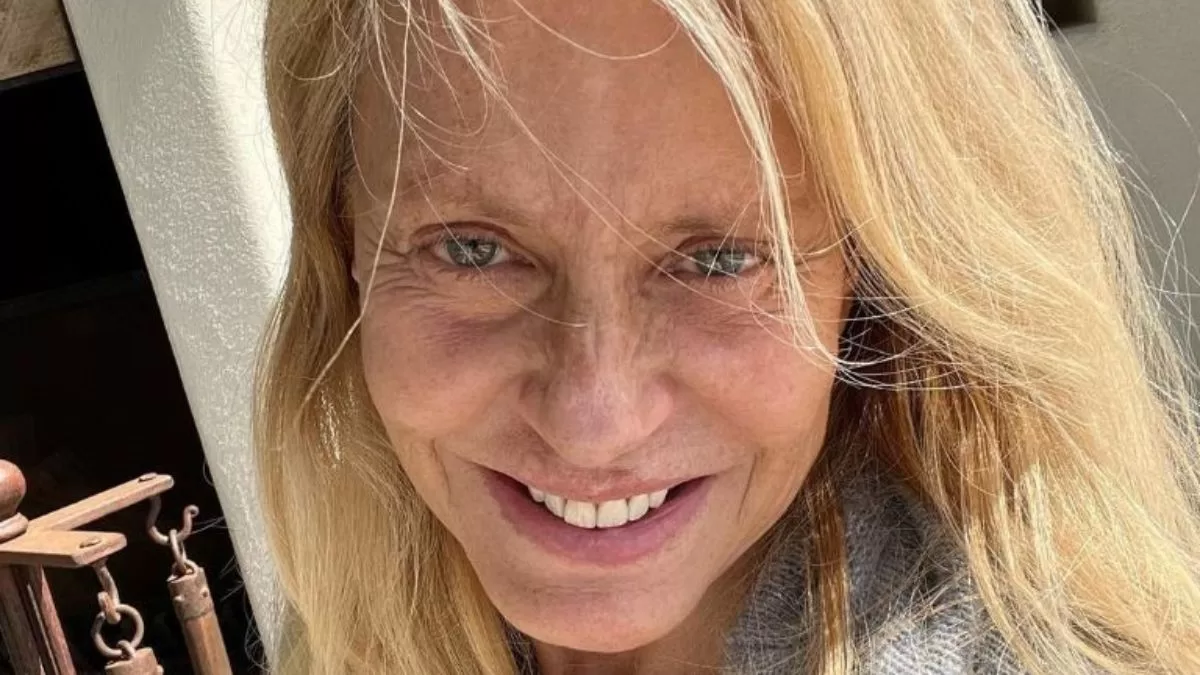 Salen a la luz nuevas fotos de Cecilia Bolocco en bikini: La ex Miss Universo fue paparazzeada durante sus vacaciones fuera de Chile