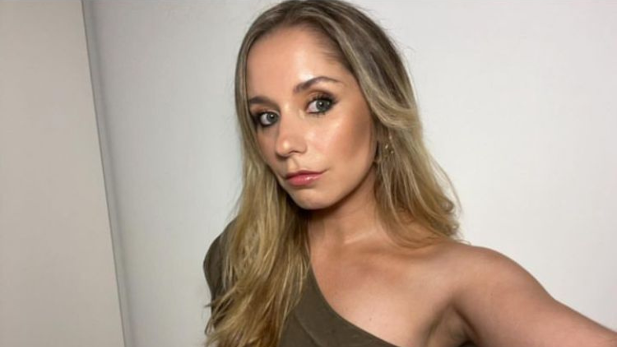 Es hija de una de las animadoras más queridas de la TV chilena y hoy triunfa en los medios argentinos: "Extraño mucho a mi familia"