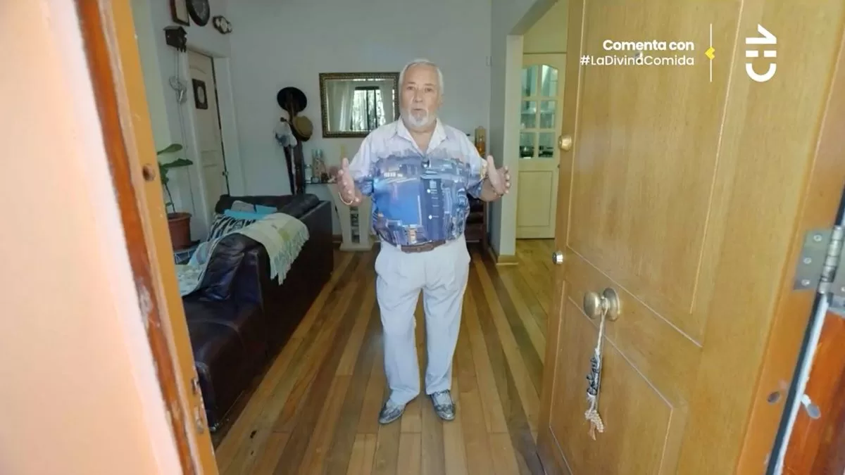 "Son energía pura": Estos son los llamativos objetos que tiene el peluquero chileno Mario Mezza en su casa