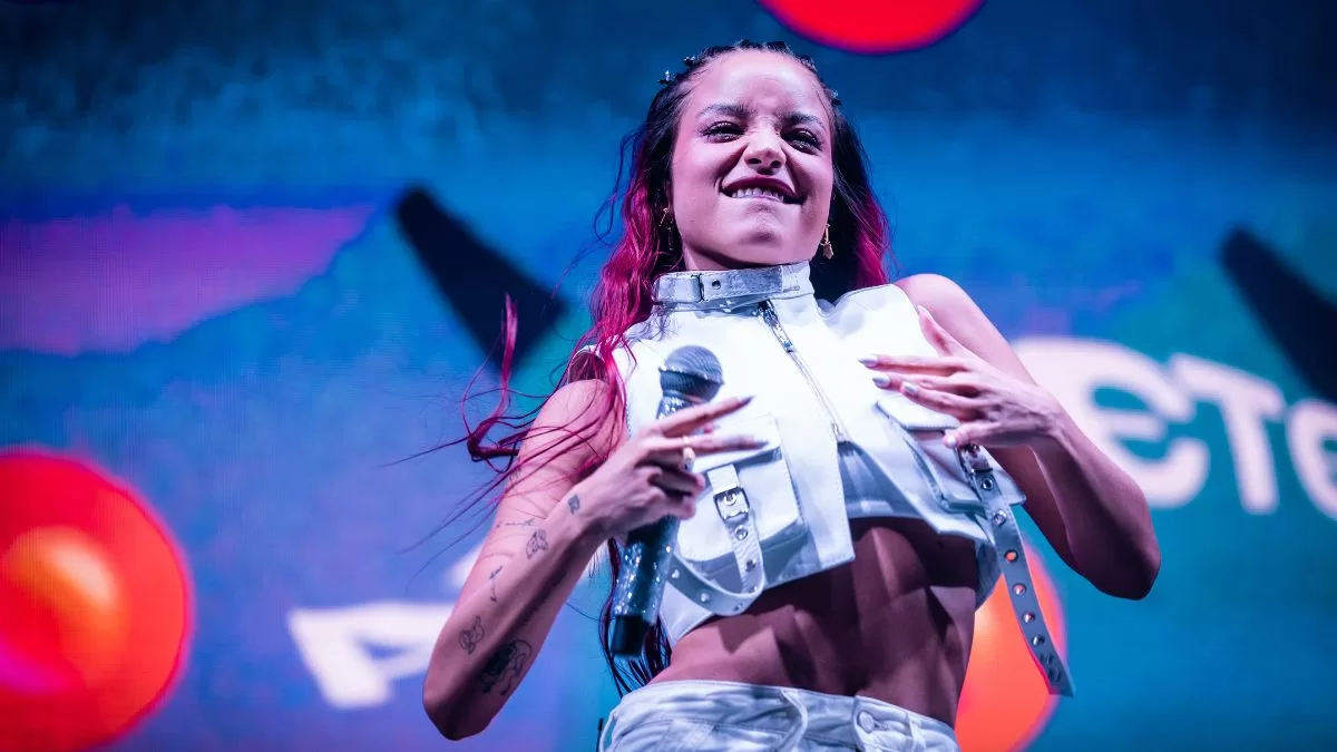 Emilia Mernes se descompone tras una serie de conciertos y es internada de urgencia