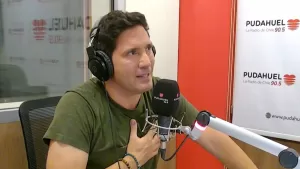 Pancho Saavedra muestra el especial regalo que le hizo Toni Espadas: "está hecho del casquete de la misma bala con la que lo mataron"