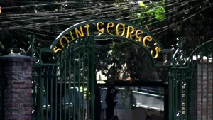 Acusan a estudiantes del Saint George de crear imágenes desnudas de sus compañeras con IA y viralizarlas
