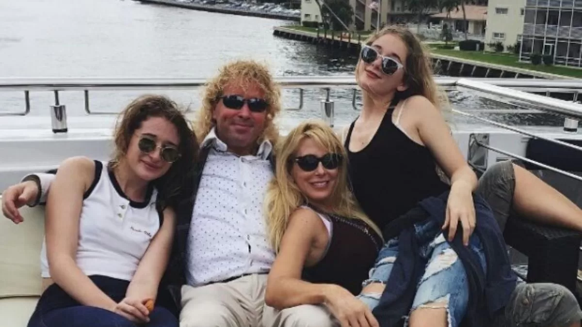 Hija de Leonardo Farkas deslumbra a todos al posar en bikini y lucir su belleza natural