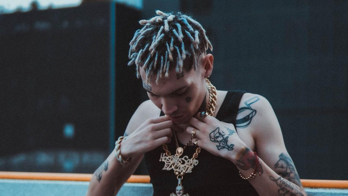 Este es el estado de salud de la novia de Marcianeke tras impactante perdida que vivió junto al cantante 