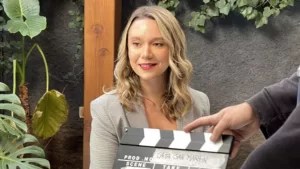 “Y sí, me abrí un OnlyFans para desnudar...”: Candidata a concejala por Las Condes sorprende con cuenta en sitio para adultos