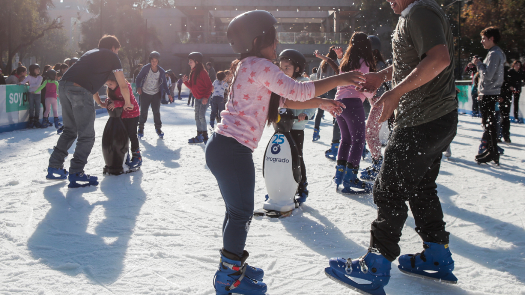 Pista De Hielo Panorama Vacaciones De Invierno