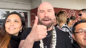 No fue solo a Rapa Nui: Así fueron las vacaciones de John Travolta en Chile