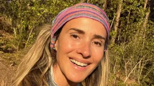 "¿Quién puede gorrear a esta mina?": Angelica Castro comparte sesión de fotos en bikini y desata ola de reacciones