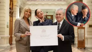 El millonario regalo que Kel Calderón recibió por parte de su padre luego de jurar como abogada
