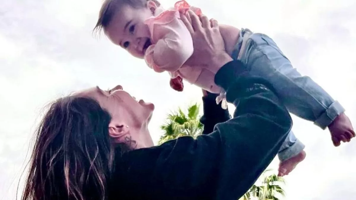 El drástico giro en la vida de reconocida figura del espectáculo chileno tras ser madre: "Chao carretes y alcohol" 