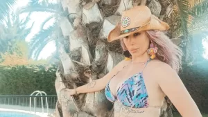 Ex rostro de la TV brilla en el onlyfans chileno tras sufrir brutal agresión en su rostro: "les pedí que me aplicaran photoshop"