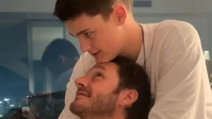 Hijo de Benjamín Vicuña y Pampita presenta a su pareja y la comparan con la hija de un famoso actor internacional