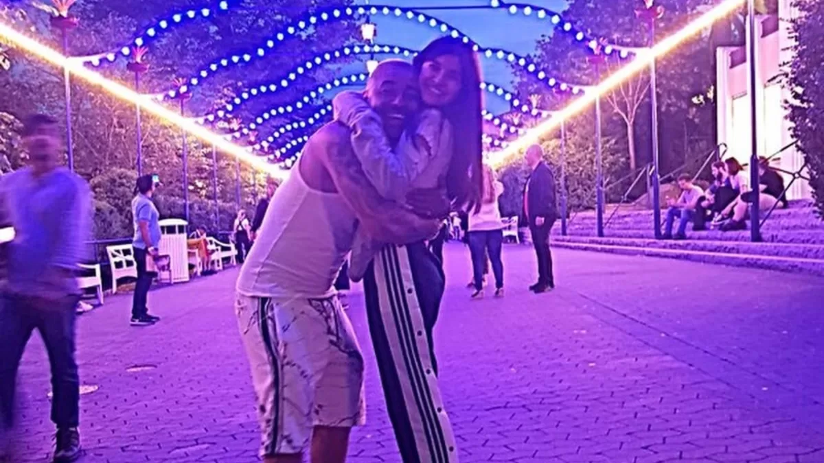 Hija de Leo Méndez celebra un momento único con su polola: "esta maravillosa mujer que tengo en mi vida"