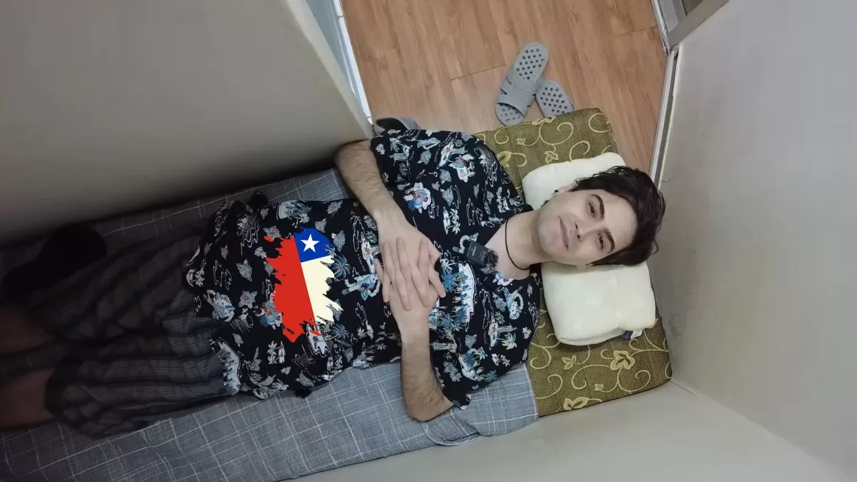 Chileno sorprende al mostrar su diminuta casa de tres metros cuadrados en Corea: "Las peores condiciones de vida que he visto"
