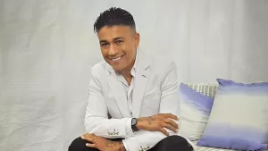 Américo es visto junto a conocida animadora de la TV chilena y enciende rumores de nueva relación: El artista se separó en julio de este año