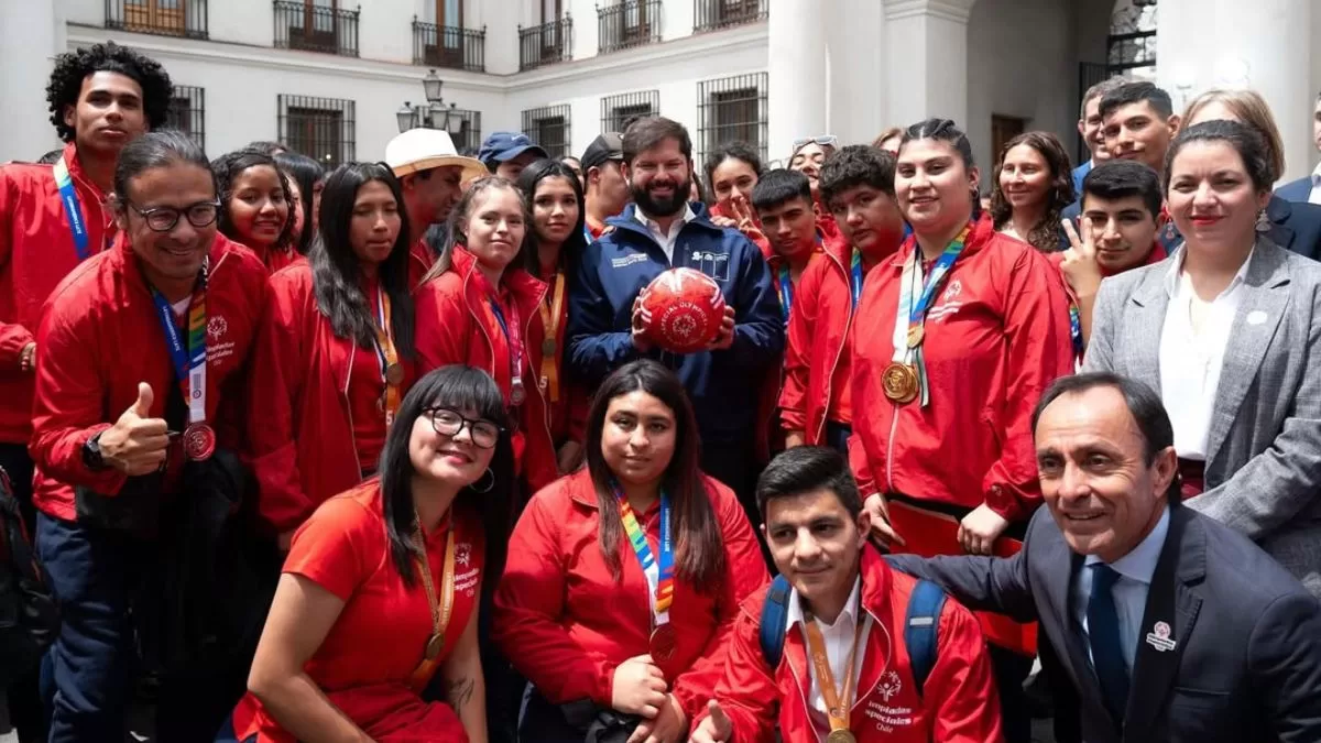 Fue uno de los famosos chilenos más criticados y hoy sorprende a todos con un gran anuncio: "La vida y sus bigbanes"