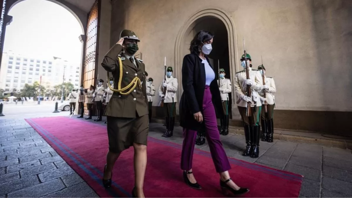 Exministra anuncia su segundo embarazo con tiernas fotografías: "El Gobierno más fértil de la historia"