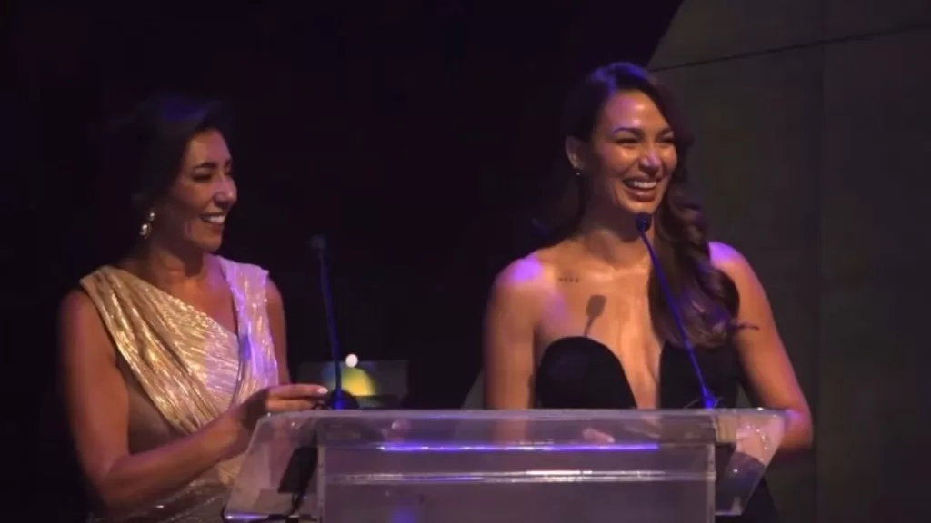 Carmen Gloria Arroyo Y Lisandra Silva (1)