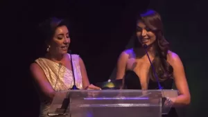 Carmen Gloria Arroyo y Lisandra Silva desatan polémica en los Copihue de Oro al pronunciar el nombre de Cris MJ