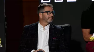 "Los otros canales pagan bastante más": ¿Por qué Eduardo Fuentes se queda en TVN?