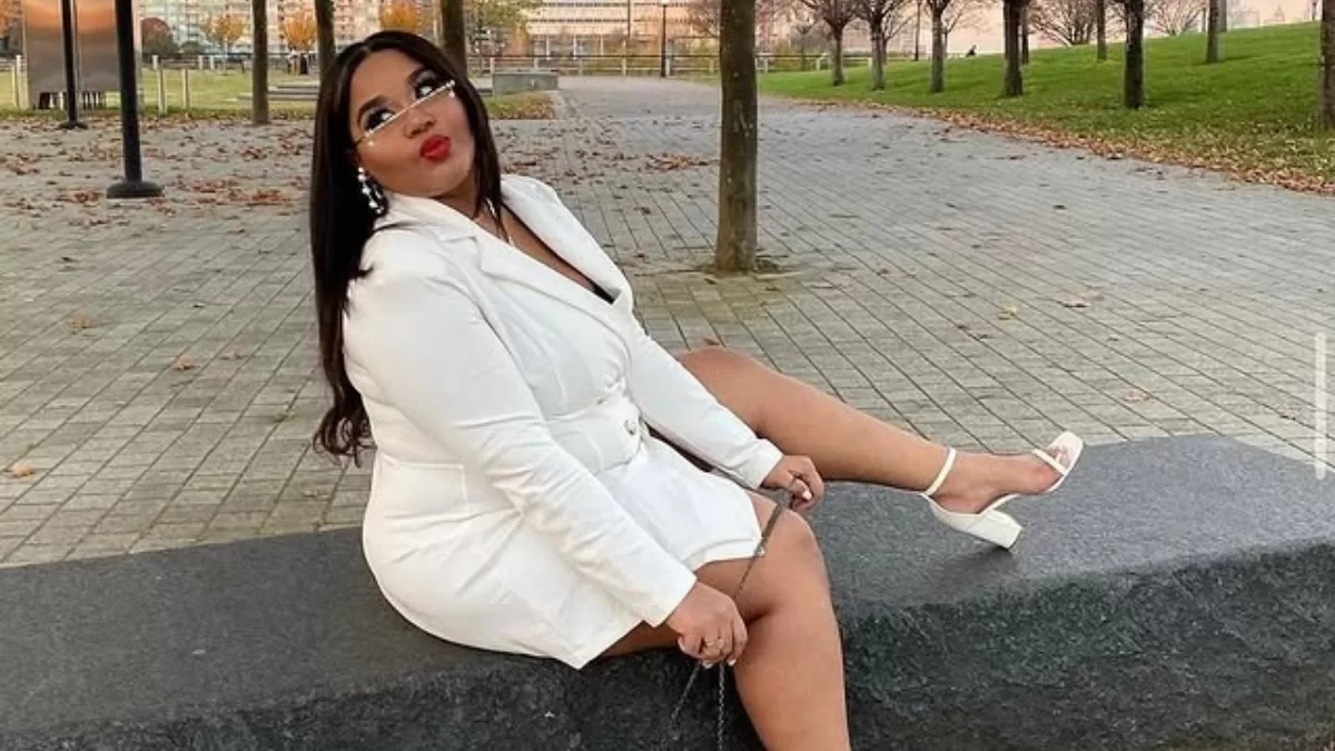 Muere reconocida influencer mientras cenaba junto a su familia: "Se empezó a ahogar y se quedó sin aire"