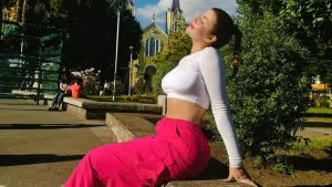 Querida actriz chilena sufre impactante accidente doméstico: "Fue con el filo del cuchillo"