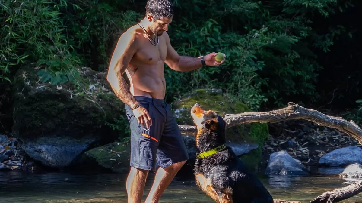 "Estamos un poquito adoloridos, así que hoy...": Pedro Astorga sorprende con inesperada terapia para el dolor corporal