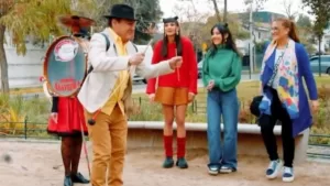 Querido actor chileno confirma nueva relación a meses del inesperado fin de su matrimonio: "Tengo una polola 20 años menor que yo"