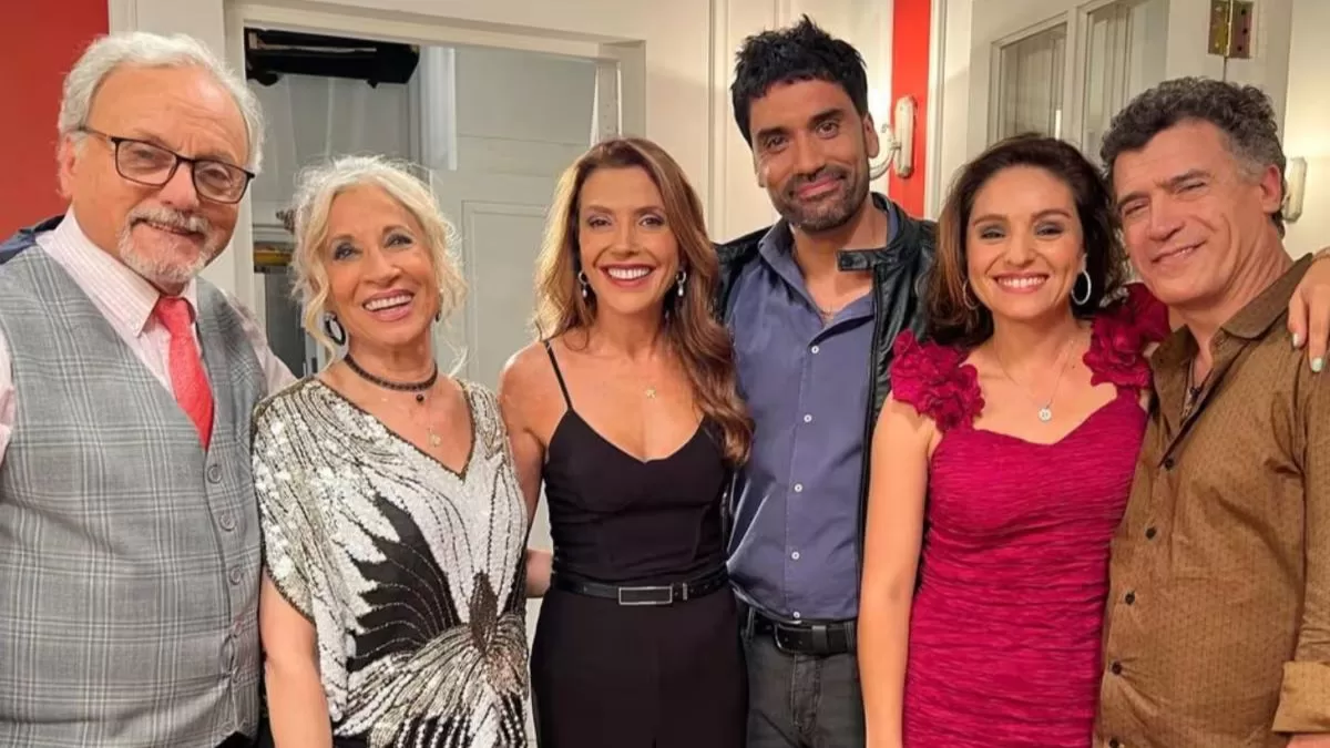 Actriz de Juego de Ilusiones recibe duras críticas tras posar en bikini: "Muy flaca para su edad. No se ve bien"