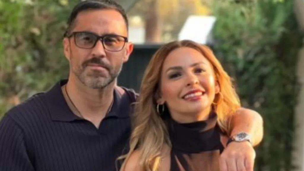 Claudio Bravo  Carla Pardo