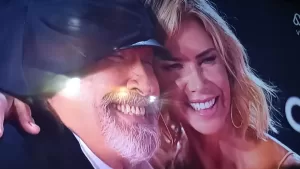 El emocionante paso de Negro Piñera por la Gala de Viña 2025: desfiló y cantó a su expareja Carla Ochoa