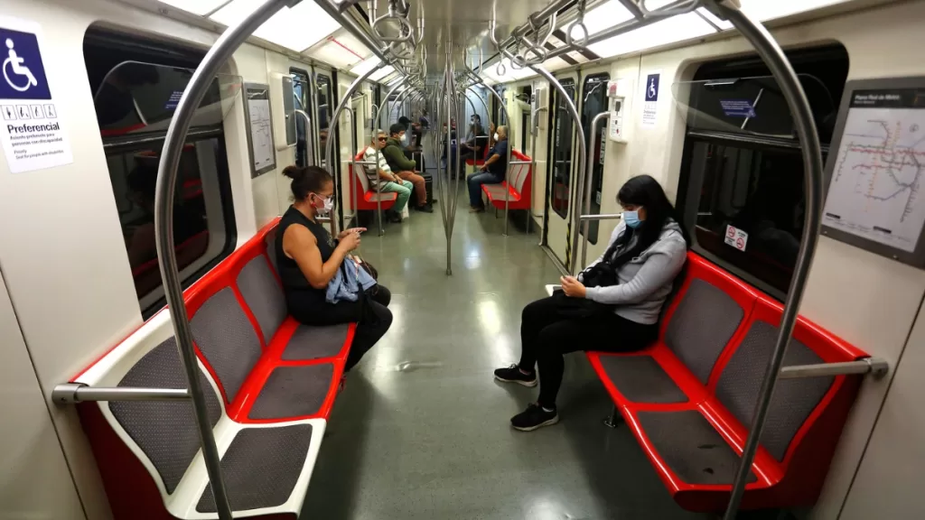 Metro De Santiago (2)