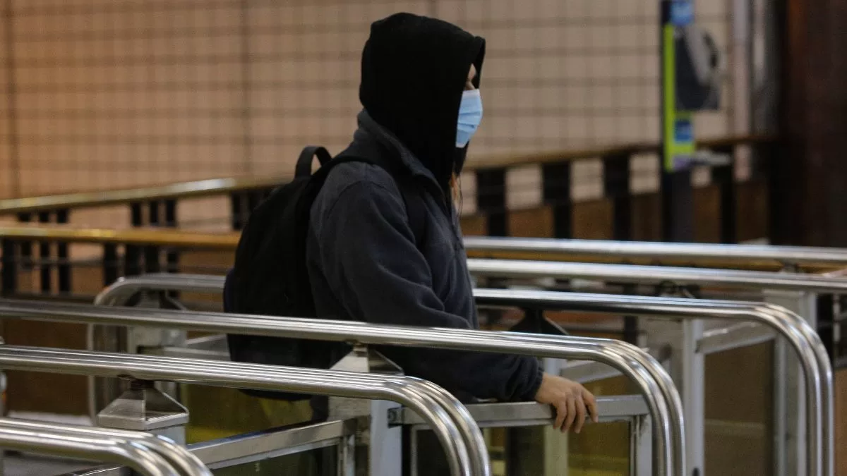 Uso de mascarilla obligatorio en Chile: si no la usas en estos lugares, podrías pagar hasta $13 millones